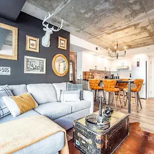  Appartement Quebec, Rustique Chic En Ville, Piscine Sur Le Toit Pour 2 A 6 Invites Canada